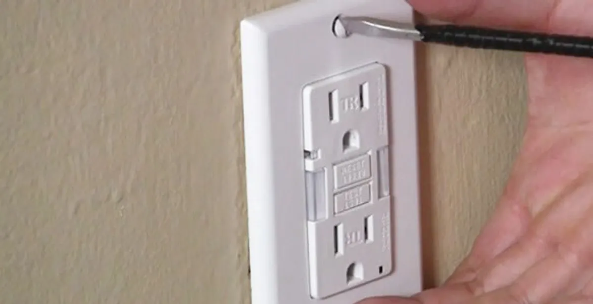 gfc outlets service securing and mounting ground fault circuit interrupter outlet by certified electricians in Fort Wayne, IN